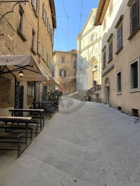 La Finestra Sul Corso Apartment in Montepulciano
