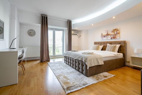 Bed, Photo of the whole room, Bedroom, hair dresser