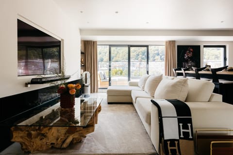 The Edgewater Suites - RIVERSIDE Apartment in Wallonia, Belgium