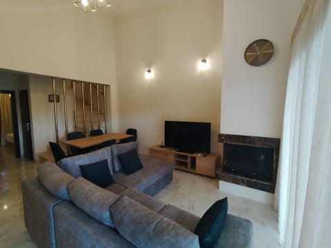 Modern Family House by the sea Apartment in Nikiti