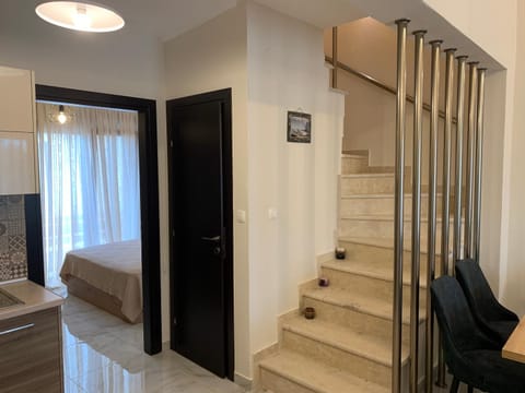 Modern Family House by the sea Apartment in Nikiti