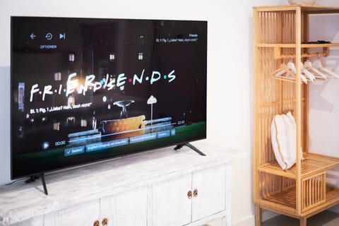 TV and multimedia, Evening entertainment, wardrobe