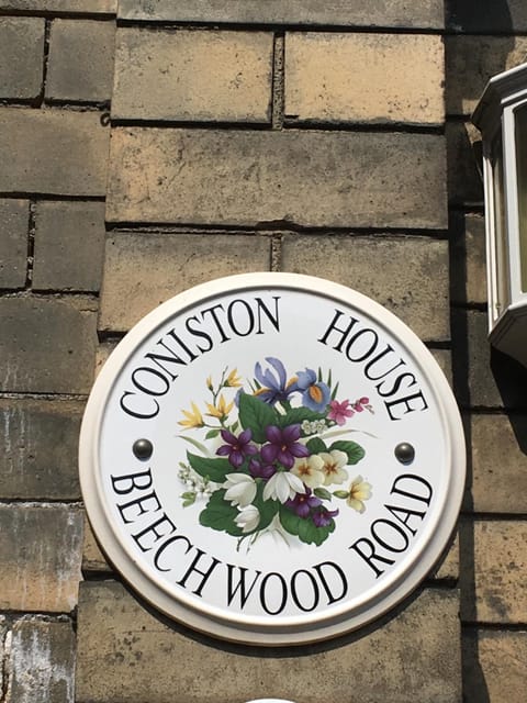 Coniston Guest House Bed and Breakfast in Sheffield