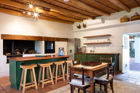 Winter, Kitchen or kitchenette, Dining area, Autumn, minibar