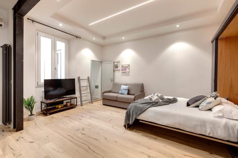 Bed, Living room, Seating area