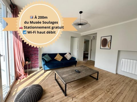 Le 122 - Parking Apartment in Auvergne-Rhône-Alpes