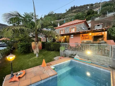 Natural landscape, Garden, Garden view, Swimming pool