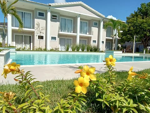 Property building, Day, Garden, Garden view, Pool view, Swimming pool