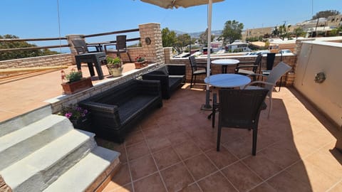 Villa Roussa City Center Villa in Thera