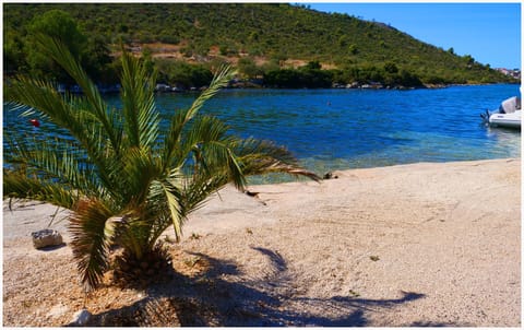 Natural landscape, Mountain view, Sea view