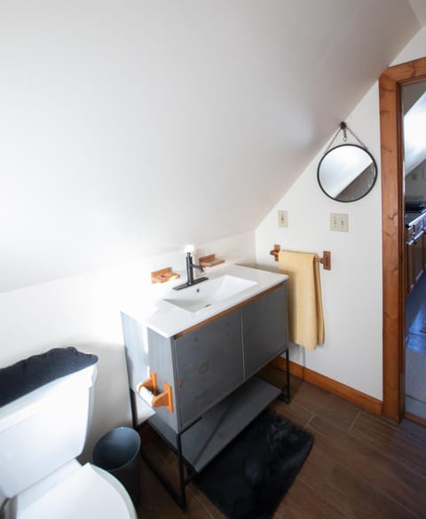 Cozy Tiny Haus Apt Apartment in Torrington