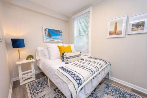 Family Beach Retreat w/Fun Loft Space, Firepit Apartment in Michigan City