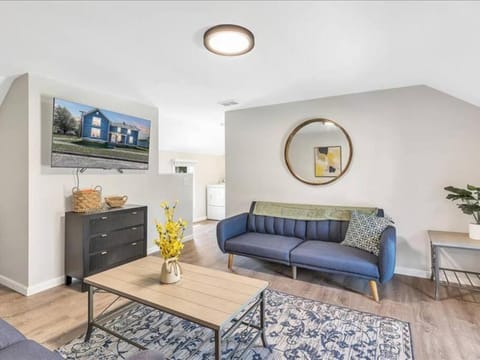 Pets, Big Groups Welcome: HotTub, Firepit, Grill Apartment in Bay City