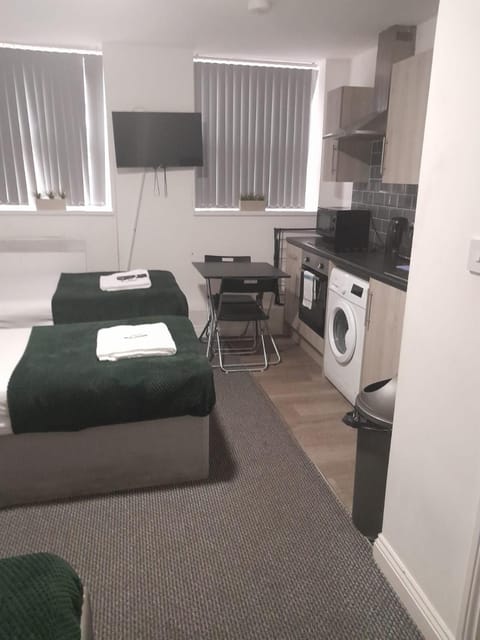 Gosford Park Studio 3 - Coventry Apartment in Coventry