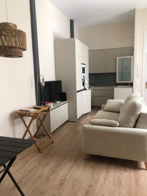 TV and multimedia, Kitchen or kitchenette, Living room, Dining area