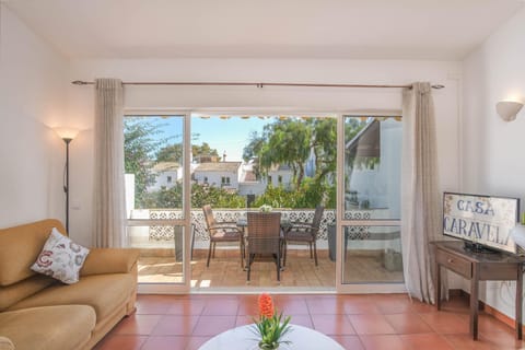 Patio, Balcony/Terrace, Living room