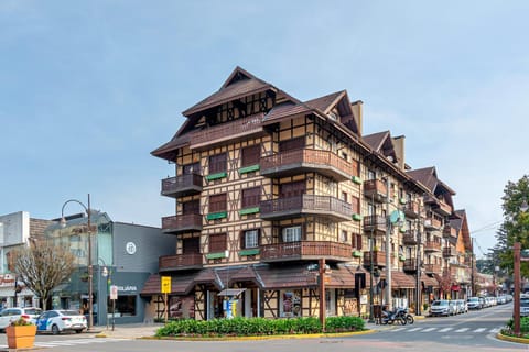 Property building, Location
