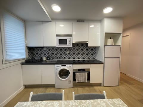 Kitchen or kitchenette, locker, minibar, pet friendly, stove, washing machine, kitchen