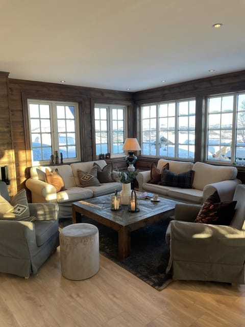 View (from property/room), Living room, Seating area