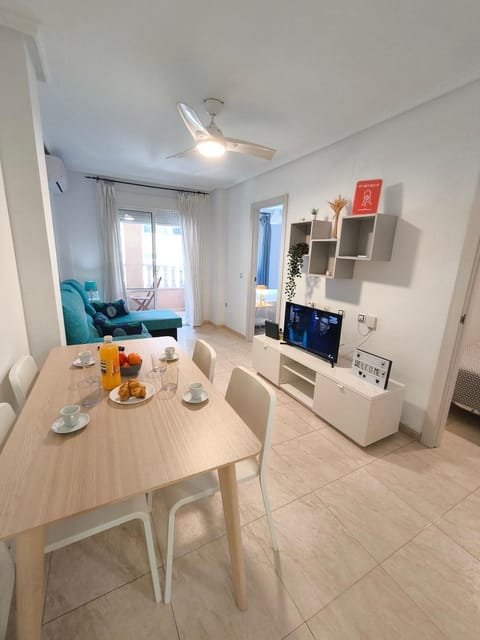 TV and multimedia, Living room, Dining area, internet