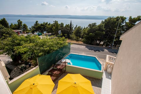 Property building, View (from property/room), Balcony/Terrace, Sea view, Swimming pool, Swimming pool