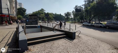 Neighbourhood, Street view