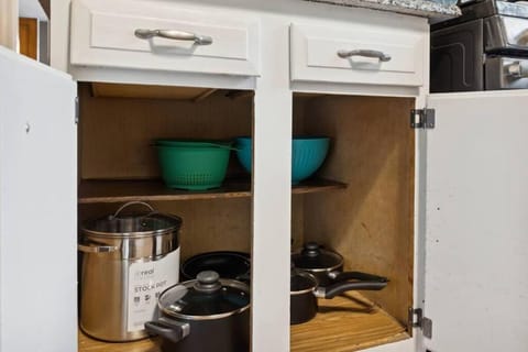 Historic + Pet-Friendly Gem Apartment in Bay City