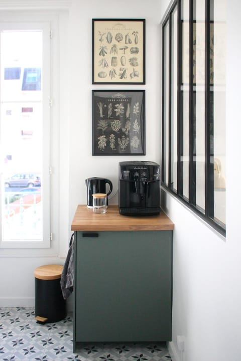 Coffee/tea facilities, Kitchen or kitchenette