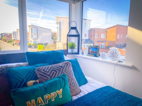 View (from property/room), Bedroom, City view
