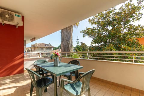 Balcony/Terrace, Balcony/Terrace