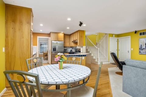 Seiben Creek Retreat House in Happy Valley