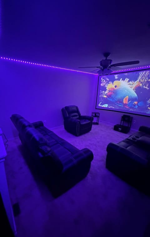 Huge Captivating Modern 5Bdr home-(The Xperience) House in Cypress