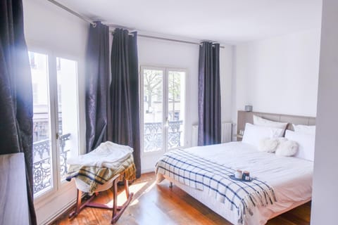 Loft Lumineux Hyper Centre Vincennes RER à 5 min - Parking Gratuit Apartment in Vincennes