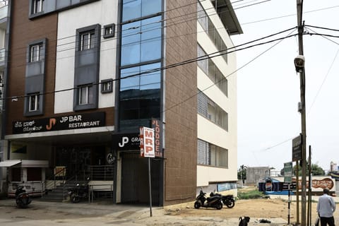 Property building, Location