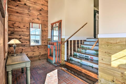 Unique Joplin Gem Converted Train Car Studio Apartment in Ozark Mountains