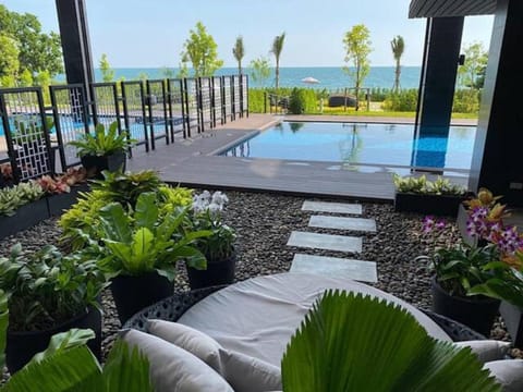 Garden, Balcony/Terrace, Swimming pool