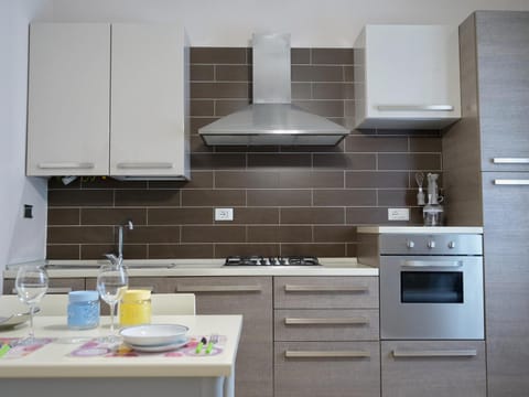 Casa Salumiere ‐ BICAMERE con posto auto vicinissimo alla spiagga Costa Azzurra Apartment in Grado