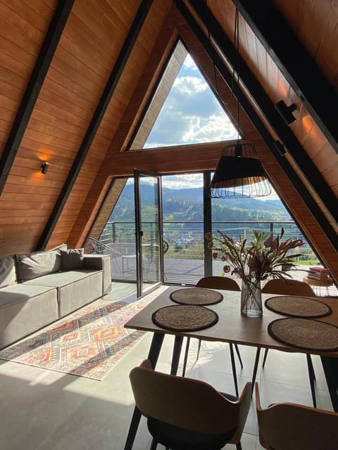 Living room, Mountain view