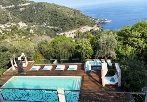 Natural landscape, Mountain view, Pool view, Swimming pool, sunbed