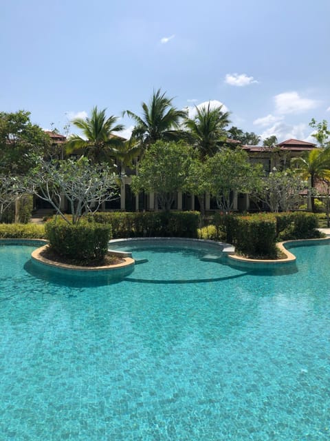 Spring, Day, Natural landscape, Garden, Balcony/Terrace, Garden view, Pool view, Pool view, Swimming pool, Swimming pool, Public Bath