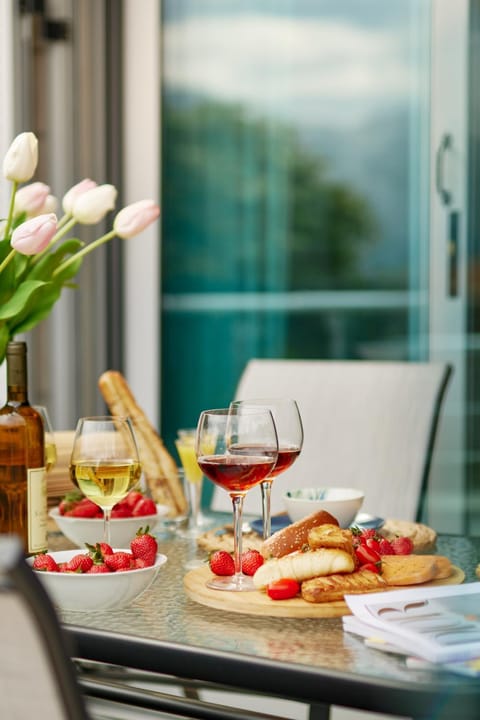 Nada's Ap with Pool and Sea View Apartment in Dobrota