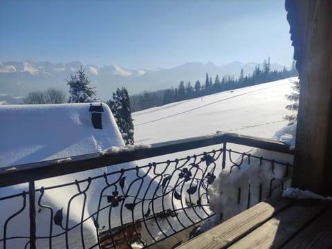 Winter, Balcony/Terrace, Mountain view