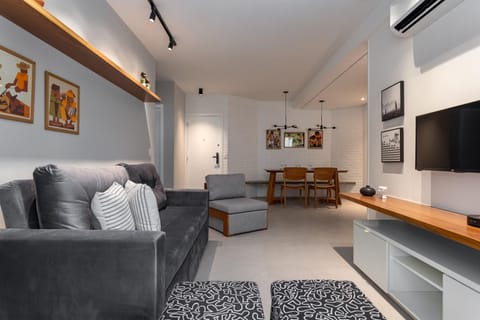 Communal lounge/ TV room, Living room