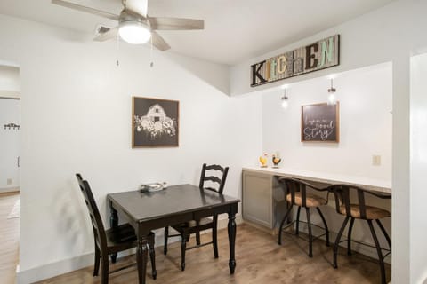 Cherry Street Star Bed and Breakfast in Bandera