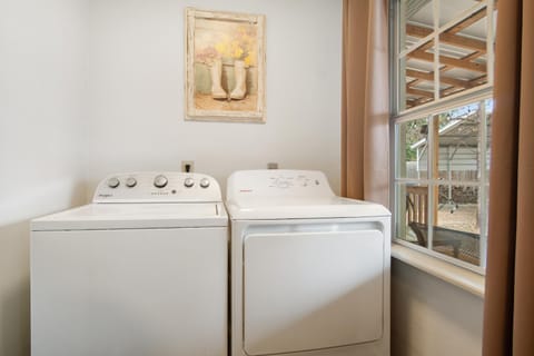 Cherry Street Star Bed and Breakfast in Bandera