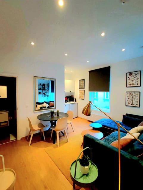 Kitchen or kitchenette, Living room, Dining area