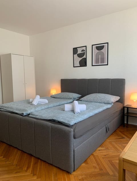 Bed, Photo of the whole room