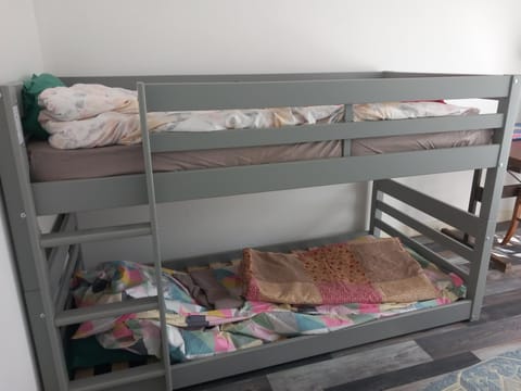 bunk bed