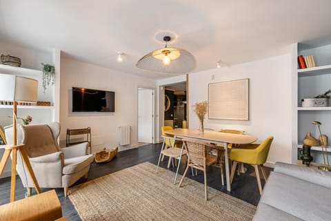 Queens Plaza Mayor I Apartment in Centro