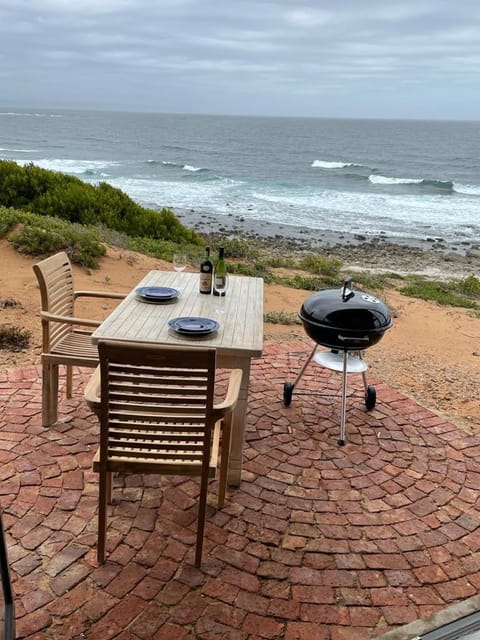 Luxurious Beachfront Studio apartment Apartment in Western Cape